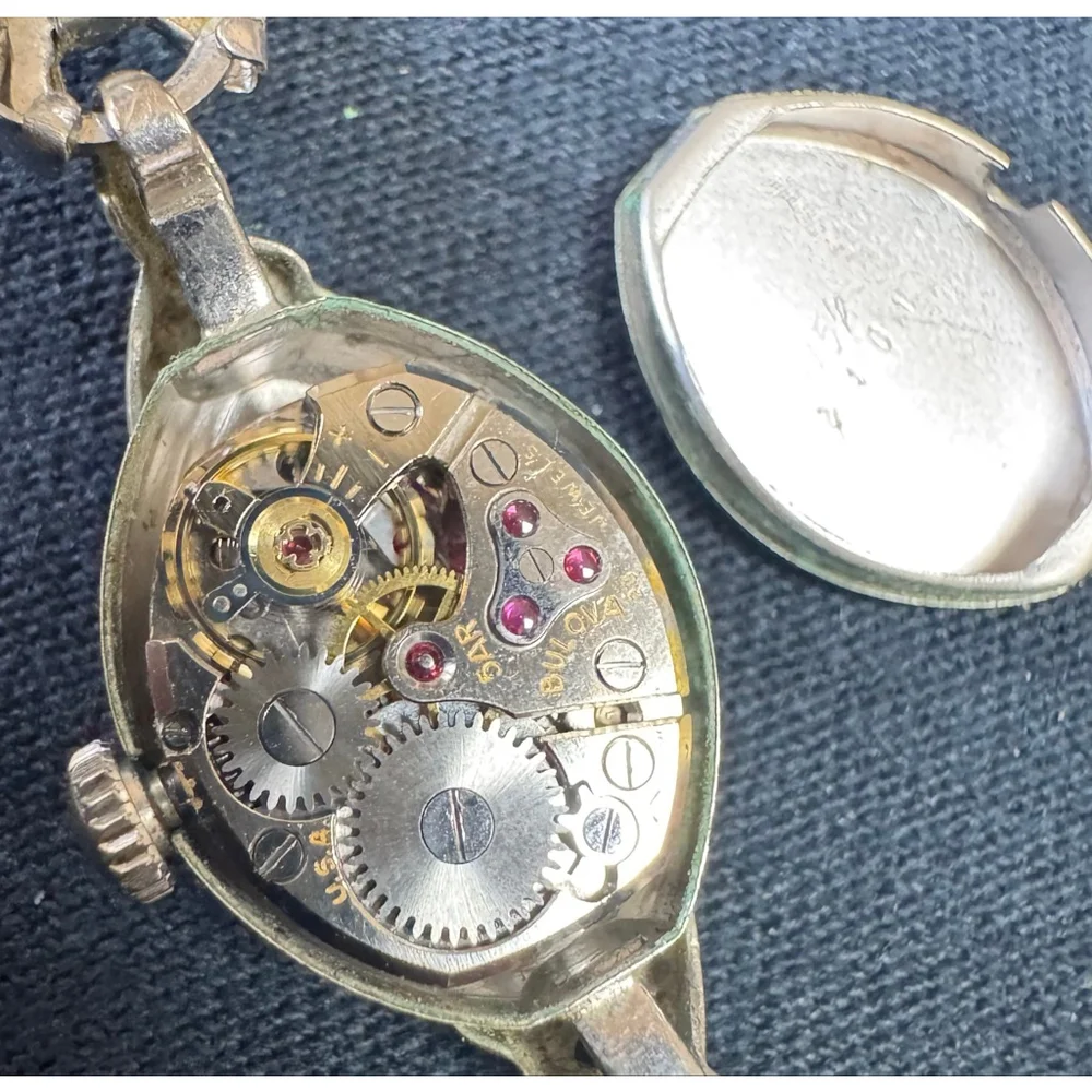 Bulova vintage 23